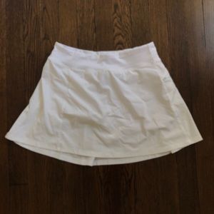 LIKE NEW Girls Tennis Skirt